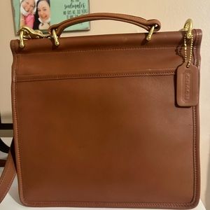 Tan crossbody, gold hardware. 10x10.5x4 Interior zip, additional interior pocket